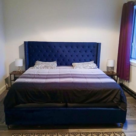 Апартаменты No°1~Plaza St-Hubert~Metro Jean-Talon~Jarry Parc Монреаль Экстерьер фото