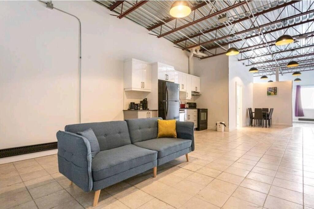 Апартаменты No°1~Plaza St-Hubert~Metro Jean-Talon~Jarry Parc Монреаль Экстерьер фото