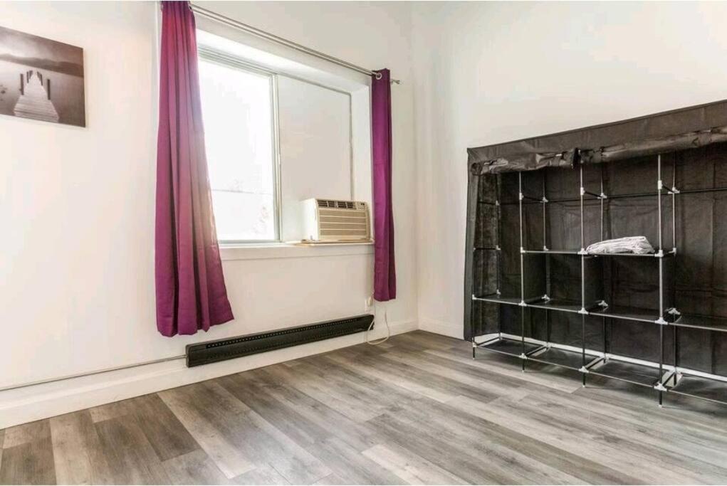 Апартаменты No°1~Plaza St-Hubert~Metro Jean-Talon~Jarry Parc Монреаль Экстерьер фото