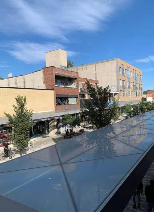 Апартаменты No°1~Plaza St-Hubert~Metro Jean-Talon~Jarry Parc Монреаль Экстерьер фото